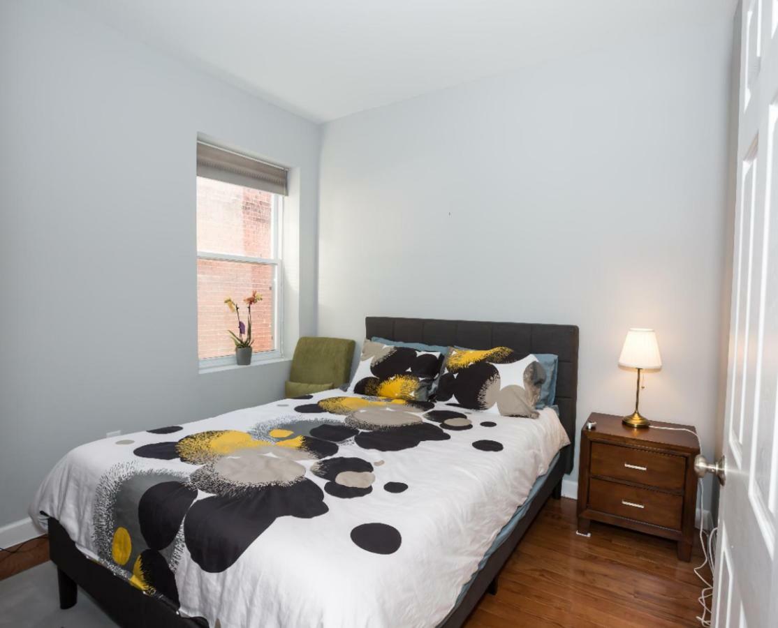 Steps To Convention Center, Downtown Dc, And Metro Station: Private And Comfortable Bedroom/bathroom Habitación en casa particular Washington